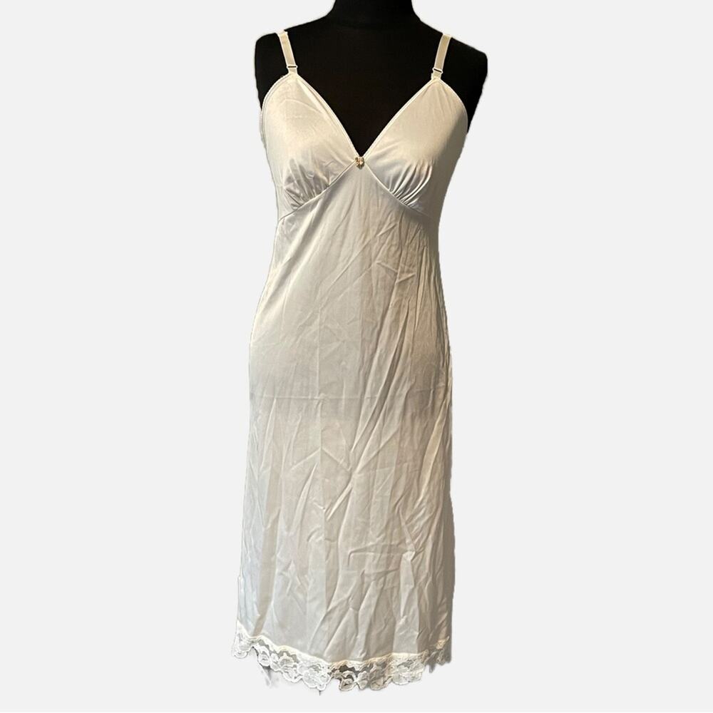 Vintage Briar Creek nightgown